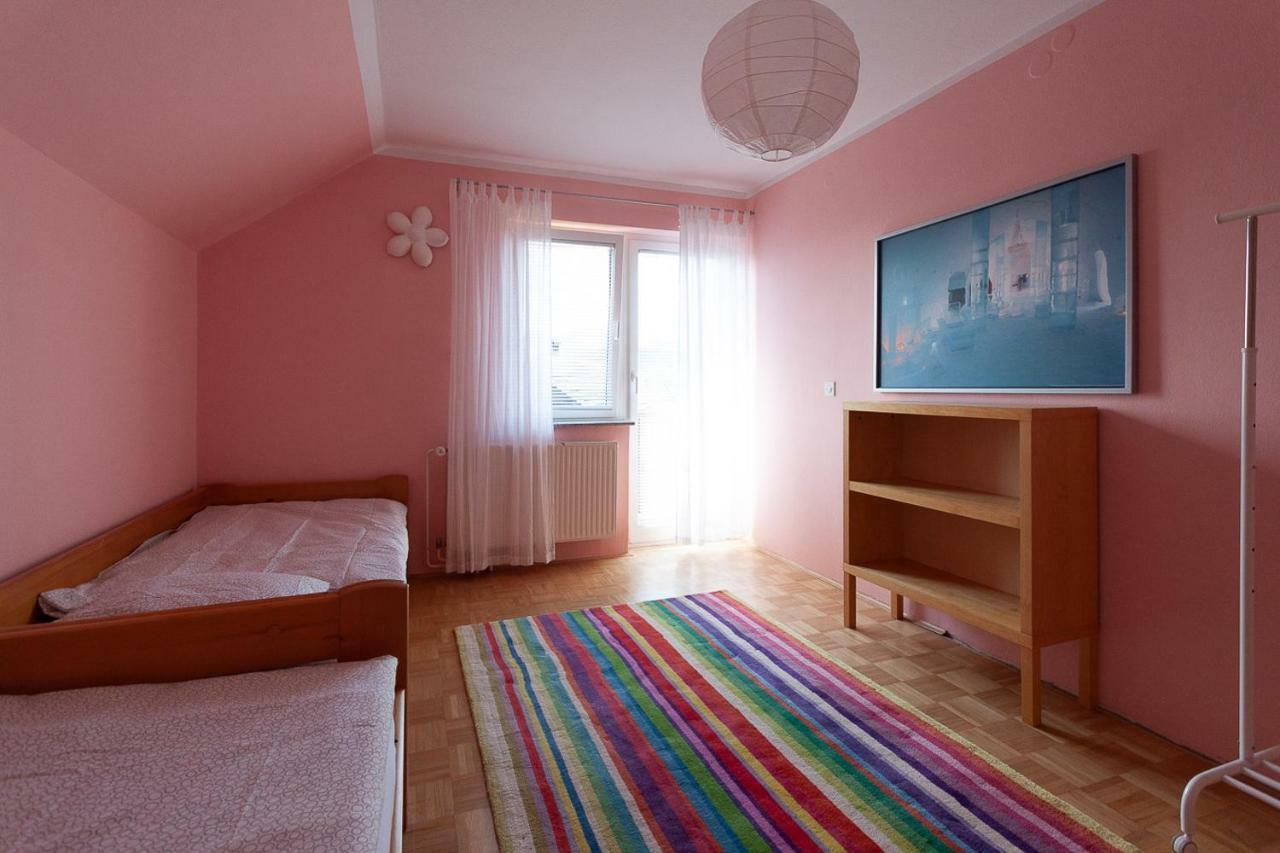 Vacation Home Sofia Zgornje Gorje Exteriör bild